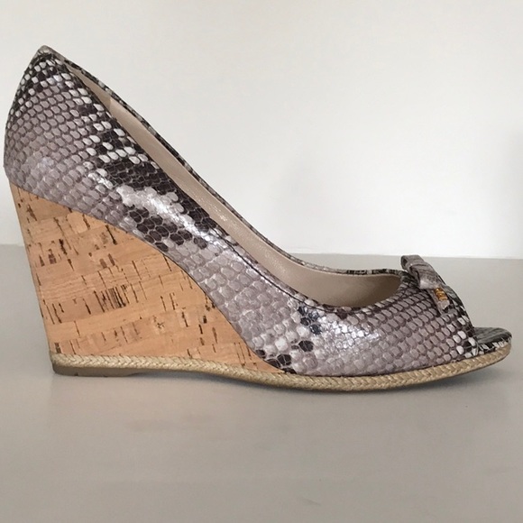 Prada open toe platform pump - Picture 3 of 6